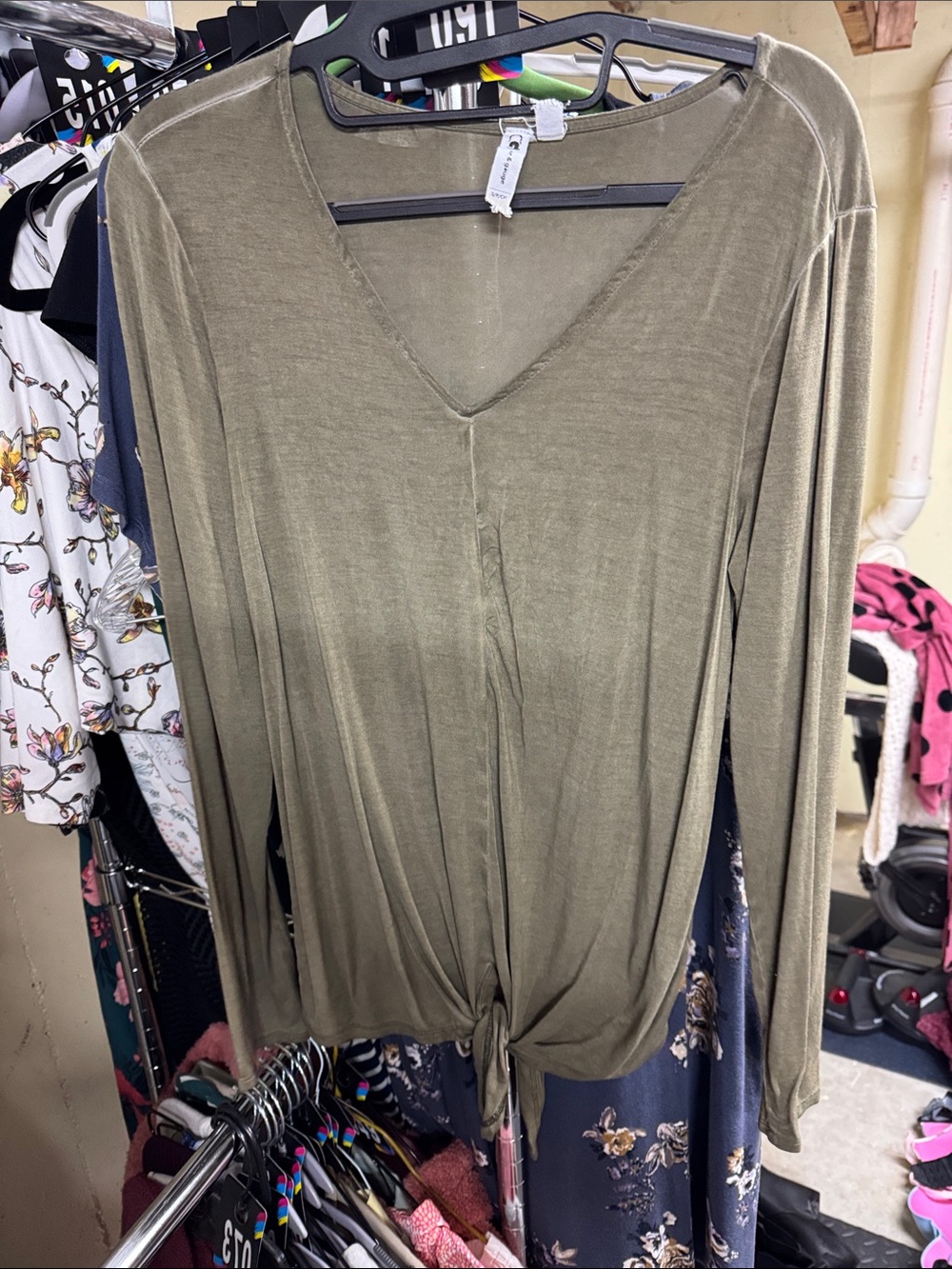 Cable & Gauge Olive Green V-Neck Long Sleeve Tie-Hem Tunic